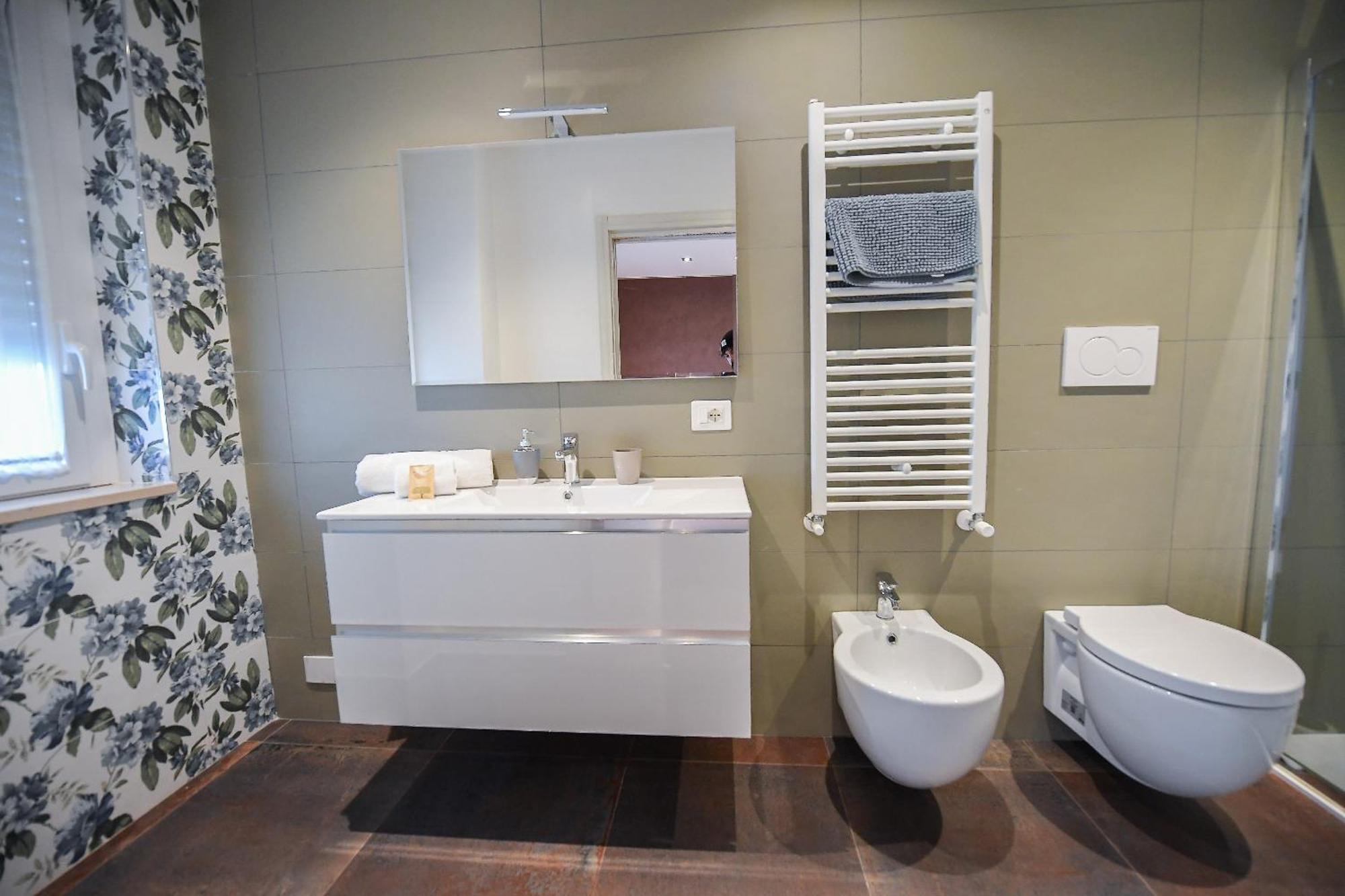 Karol Wojtyla Airport Bari Hotel Luaran gambar