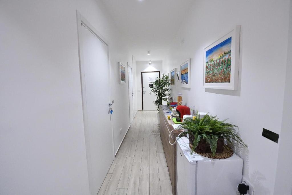 Karol Wojtyla Airport Bari Hotel Luaran gambar